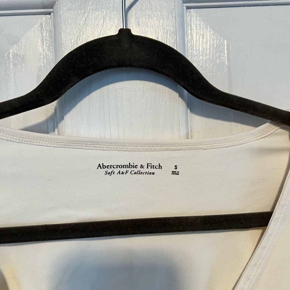 Abercrombie bodysuit - Picture 2 of 2